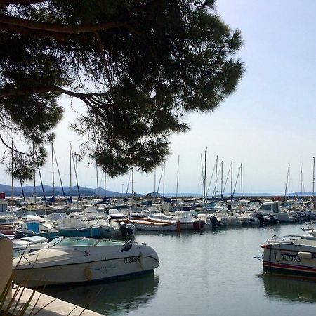 Villa De Vacances Au Calme Proche De La Mer ラ・ロンド・レ・モール エクステリア 写真